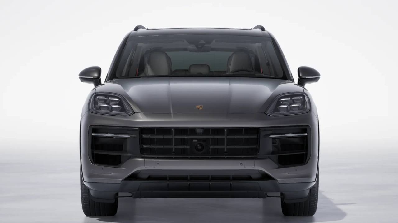 2026 Porsche Cayenne GTS photo 9