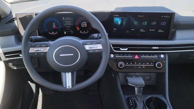 New 2025 Portofino Gray Hyundai SE image 7