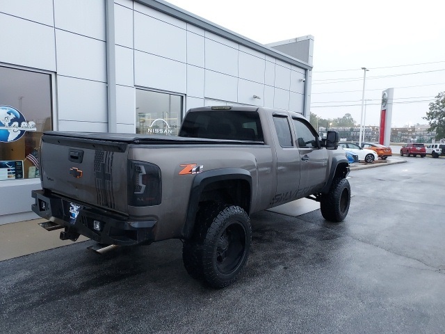 2013 Chevrolet Silverado 1500 LT photo 2