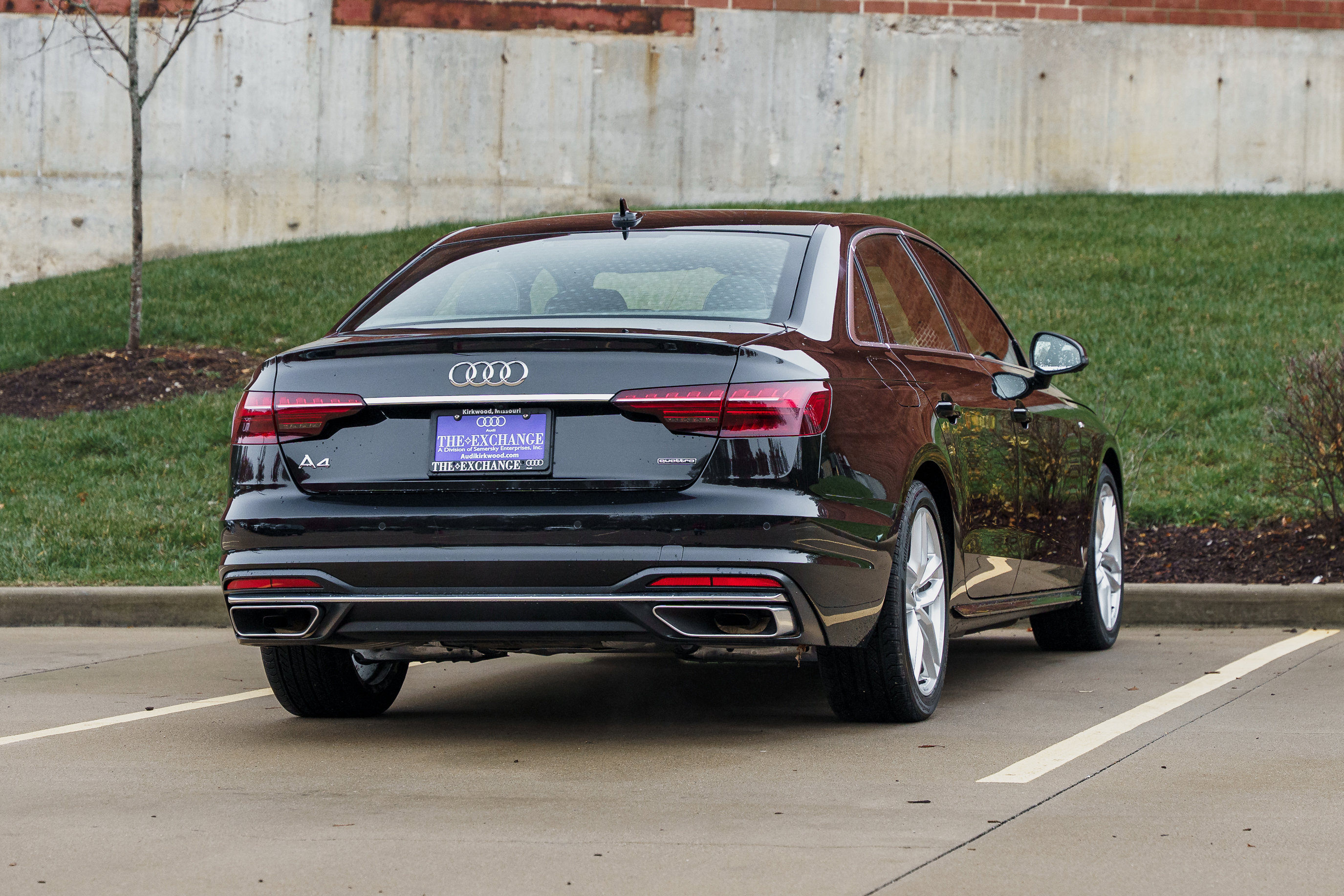 2023 Audi A4 S line Quattro Premium Plus photo 4