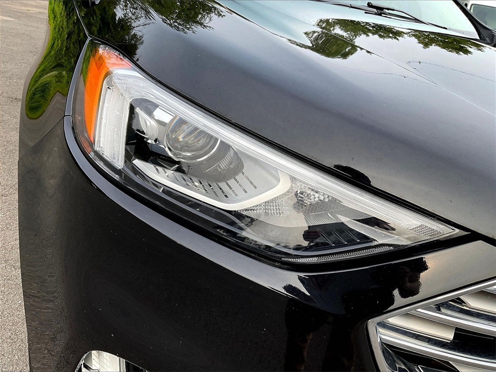 2021 Ford Edge SEL photo 30
