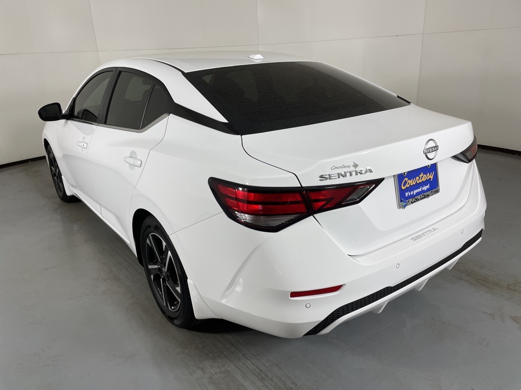 2025 Nissan Sentra SV photo 6