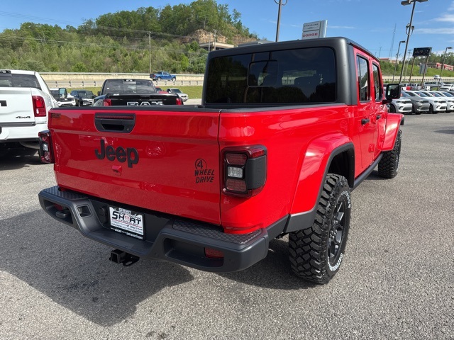 2025 Jeep Gladiator Willys photo 3