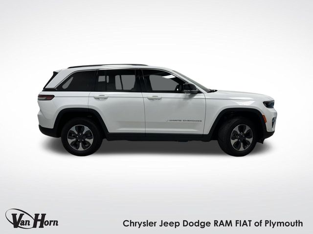 2022 Jeep Cherokee Limited 4xe photo 2