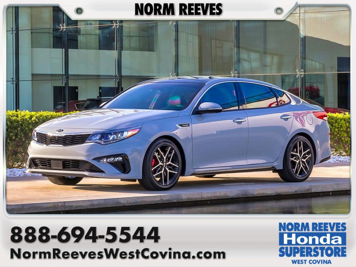 2019 Kia Optima S's photo