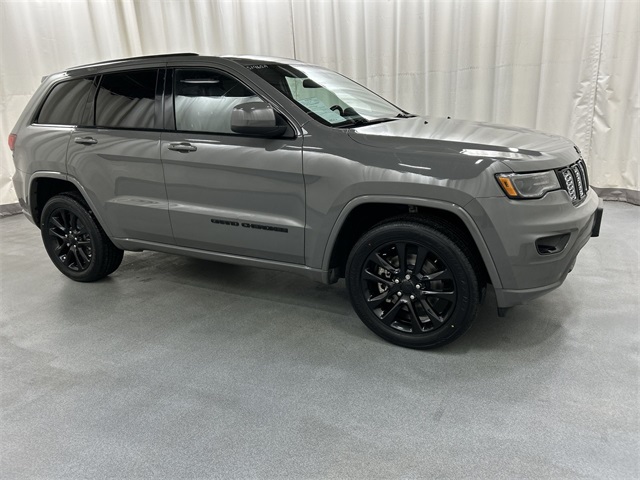 2021 Jeep Grand Cherokee Laredo X's photo