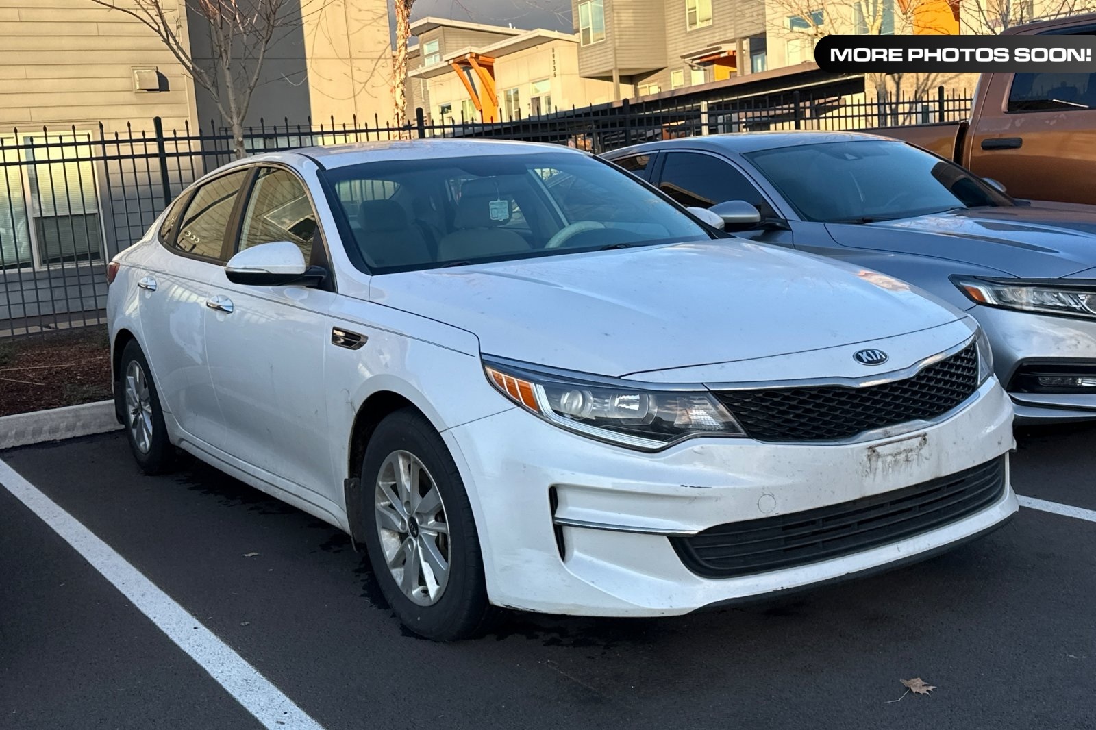 2017 Kia Optima LX's photo
