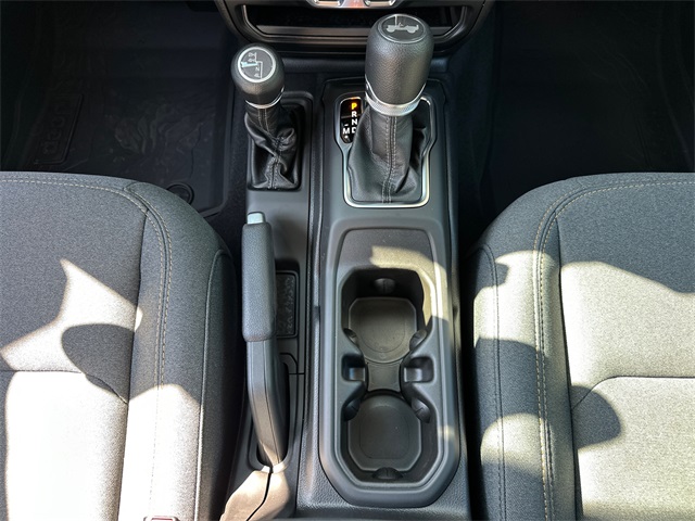 2025 Jeep Wrangler Sport S photo 17