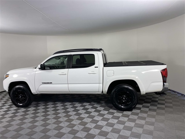 2022 Toyota Tacoma SR5 photo 4