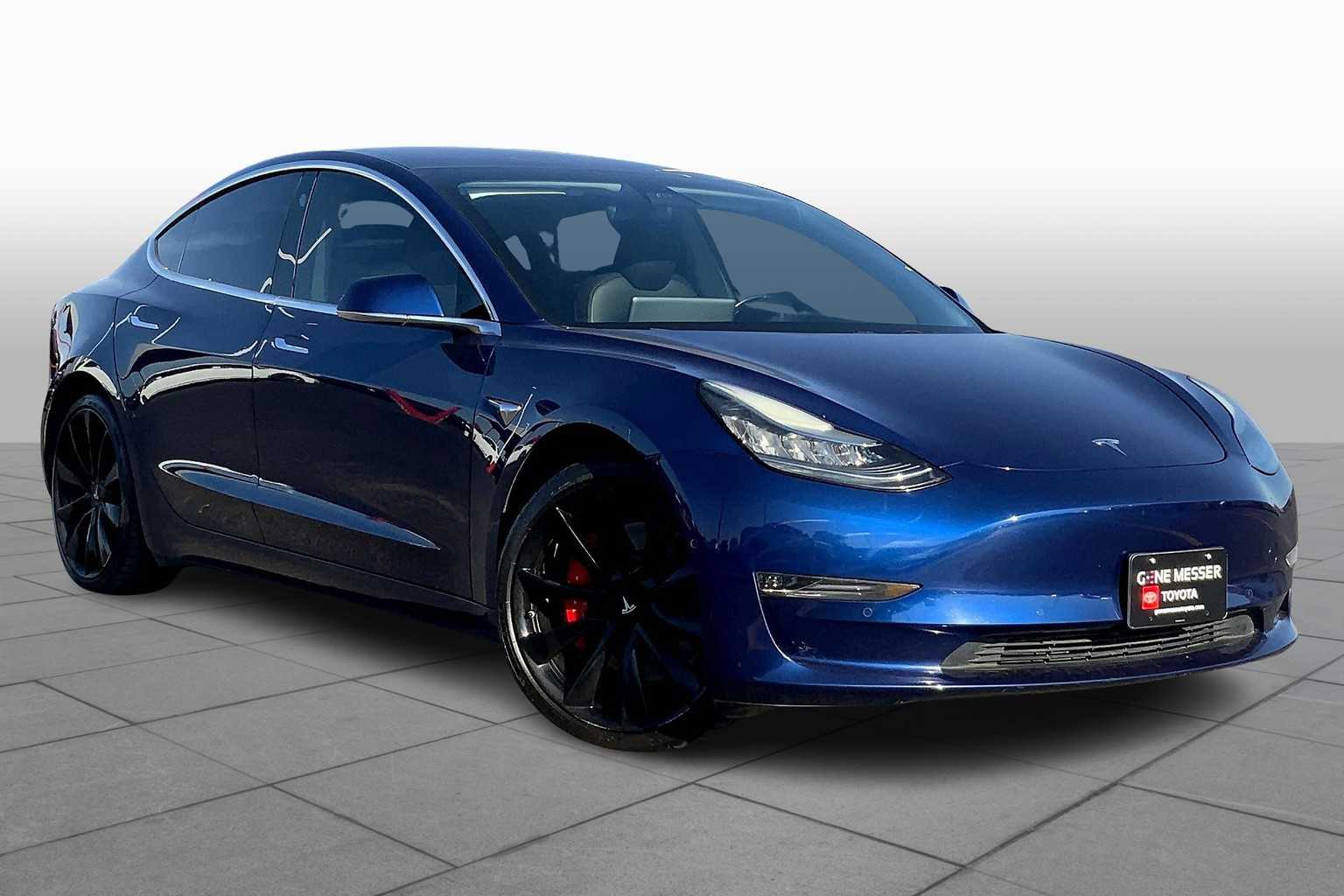 Used 2018 Tesla Model 3 Long Range Dual Motor with VIN 5YJ3E1EB8JF180037 for sale in Lubbock, TX