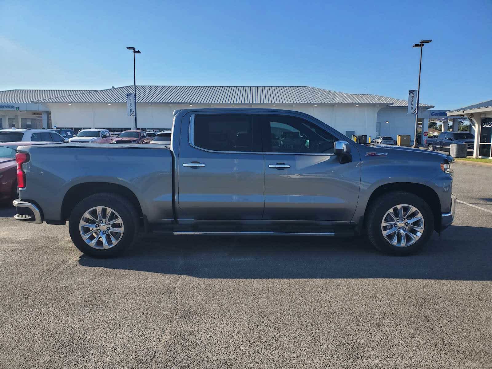 2021 Chevrolet Silverado 1500 LTZ photo 2