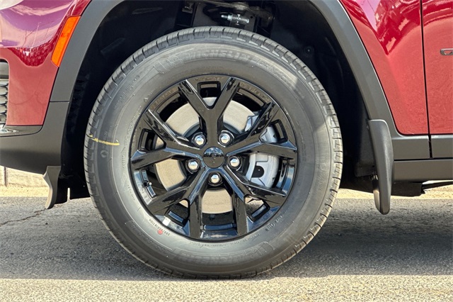 2025 Jeep Grand Cherokee Altitude photo 24