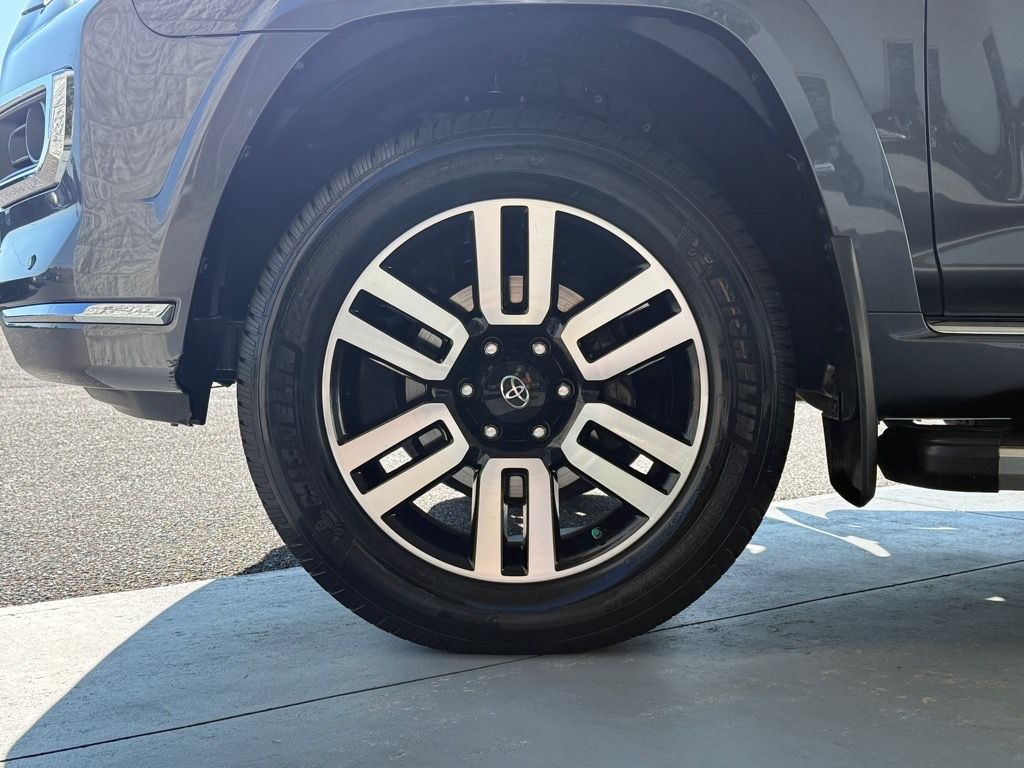 2018 Toyota 4Runner Limited photo 27