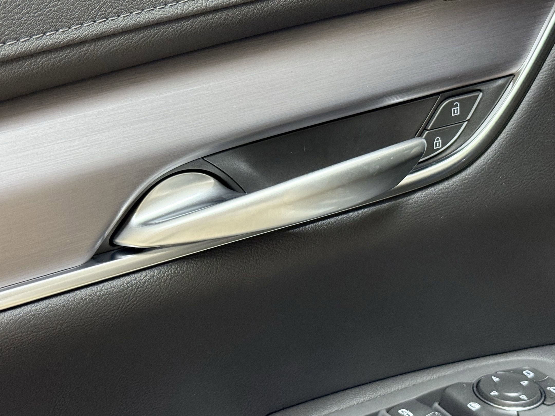 2025 Cadillac XT5 Luxury photo 21