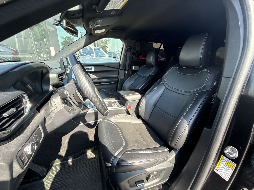 2020 Ford Explorer ST photo 10