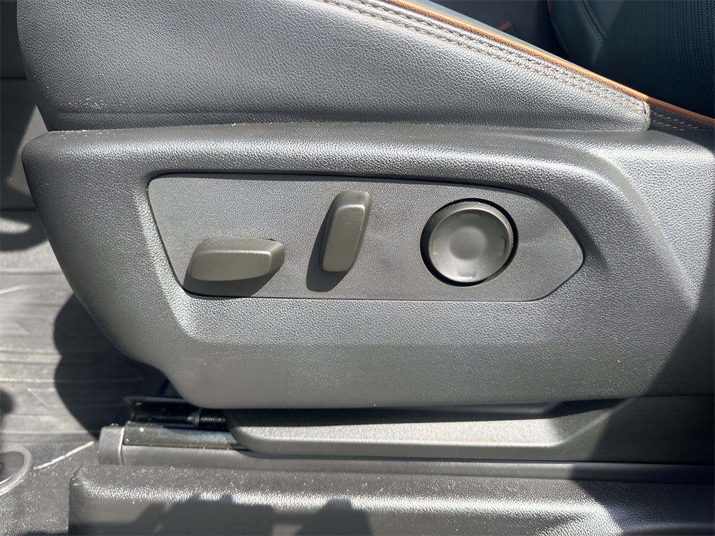 2025 Gmc Yukon AT4 photo 10
