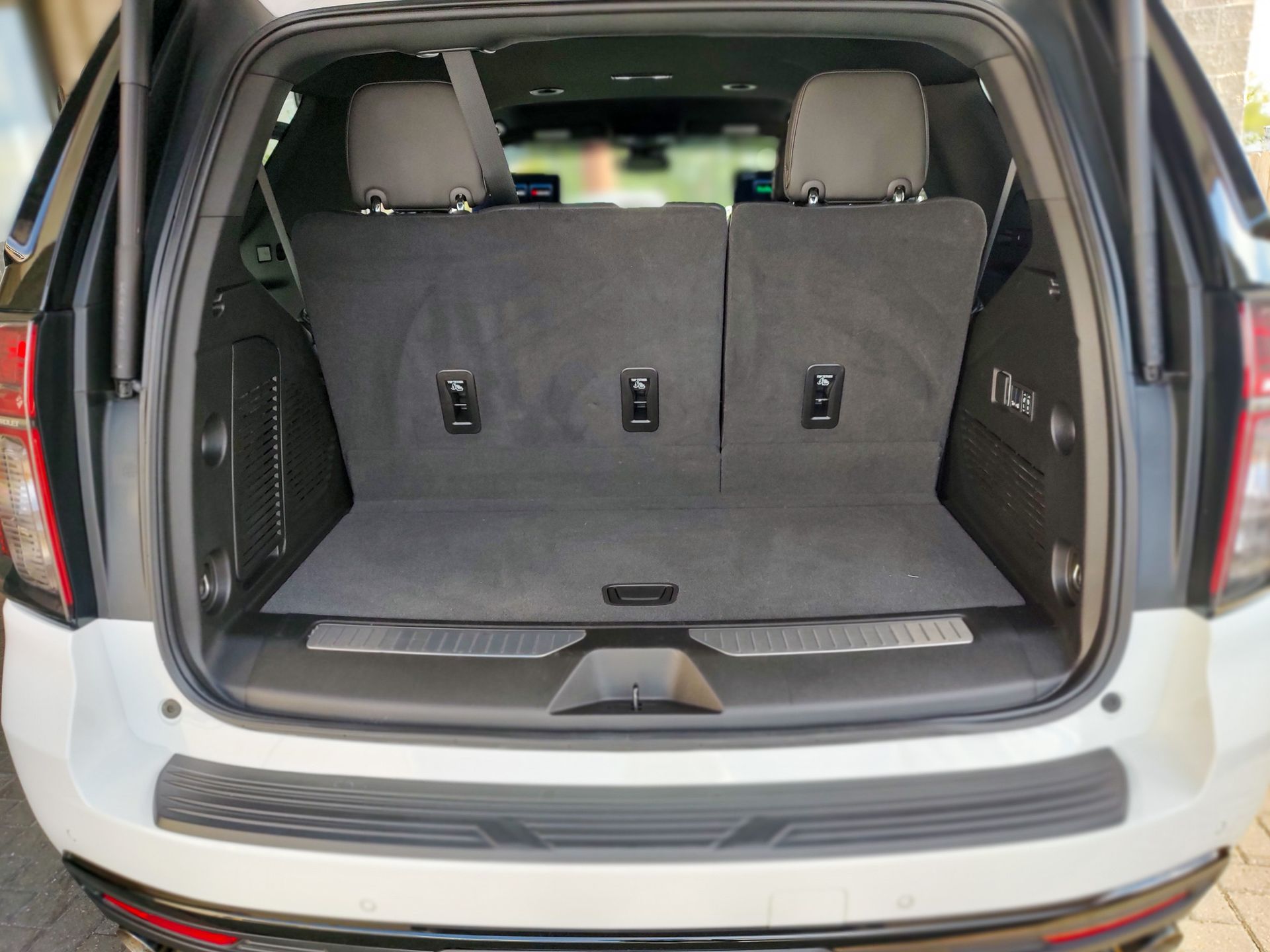 2024 Chevrolet Tahoe RST photo 23