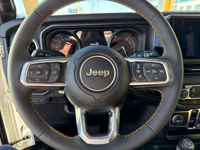 New 2024 Bright White Clear-Coat Exterior Paint Jeep Willys image 14