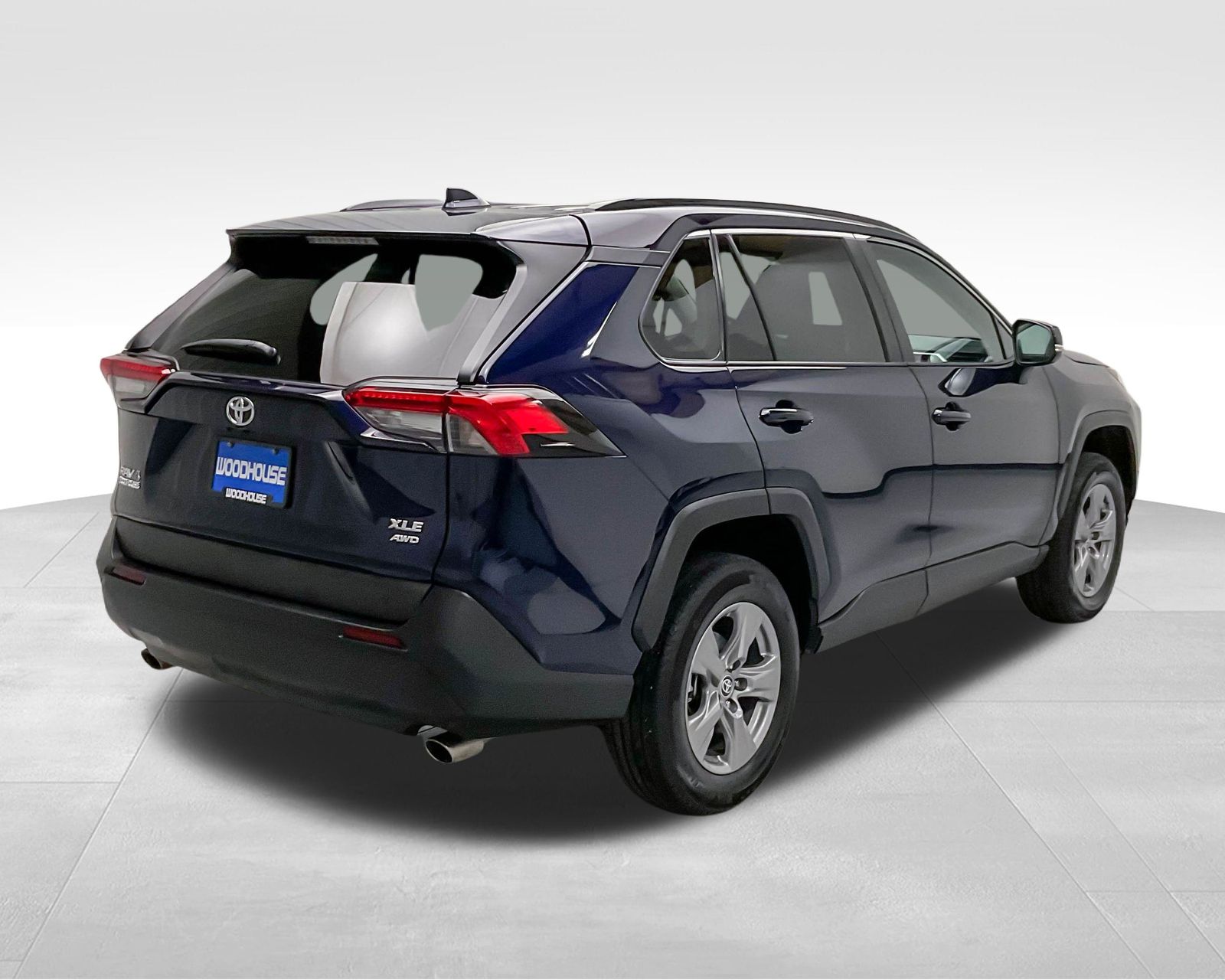 2024 Toyota RAV4 XLE photo 5
