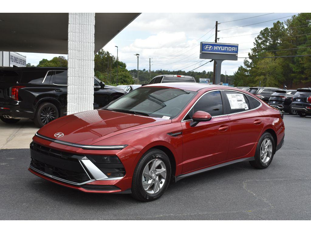 2026 Hyundai Sonata SE's photo