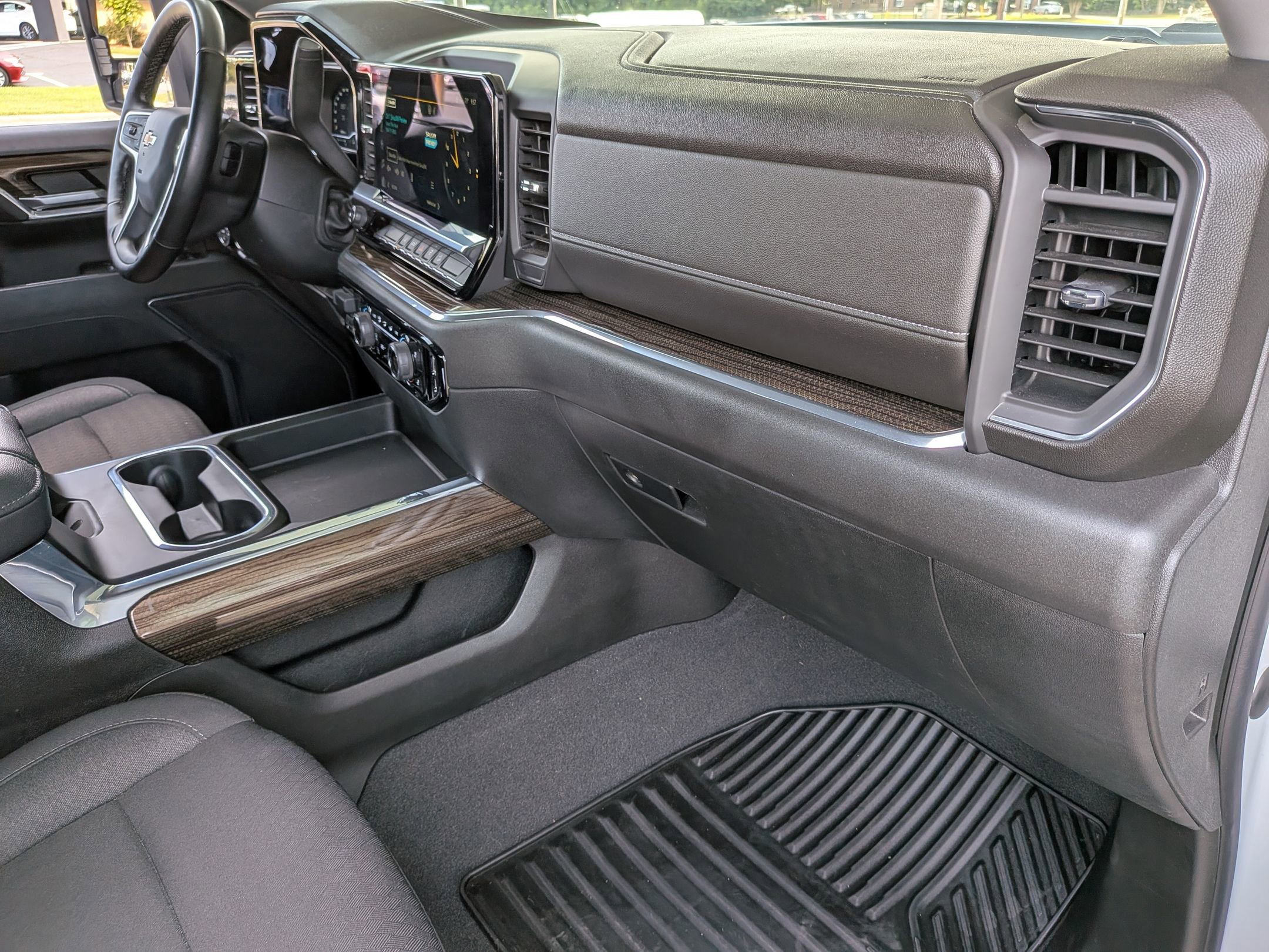 2024 Chevrolet Silverado 2500HD LT photo 33