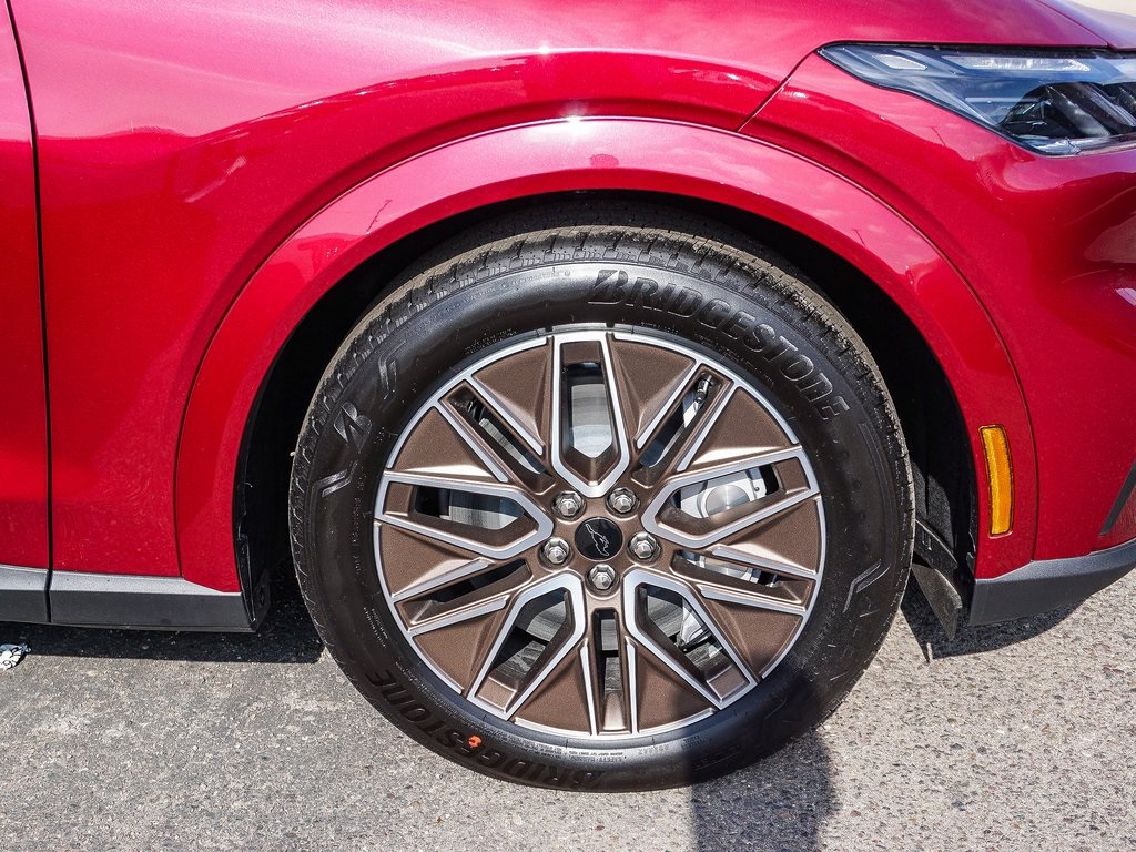 2025 Ford Mustang Mach-E Premium photo 10