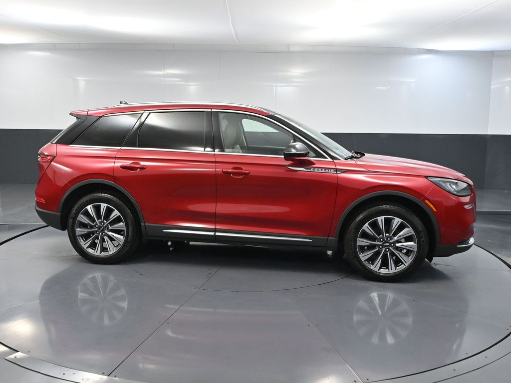 2022 Lincoln Corsair Reserve photo 3