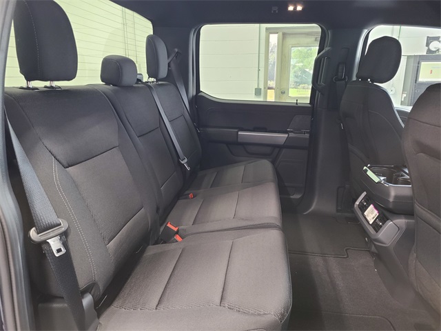 2025 Ford F-150 XLT photo 14