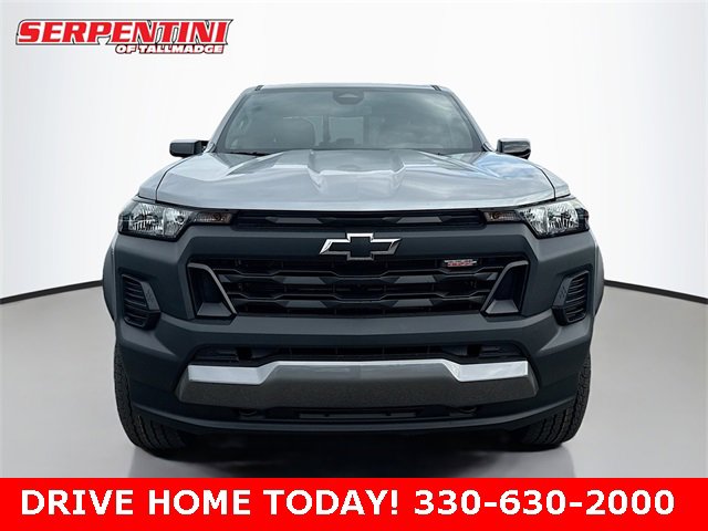 2026 Chevrolet Colorado Trail Boss photo 2