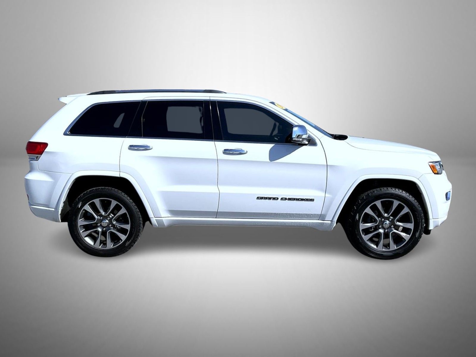 2018 Jeep Grand Cherokee Overland photo 4