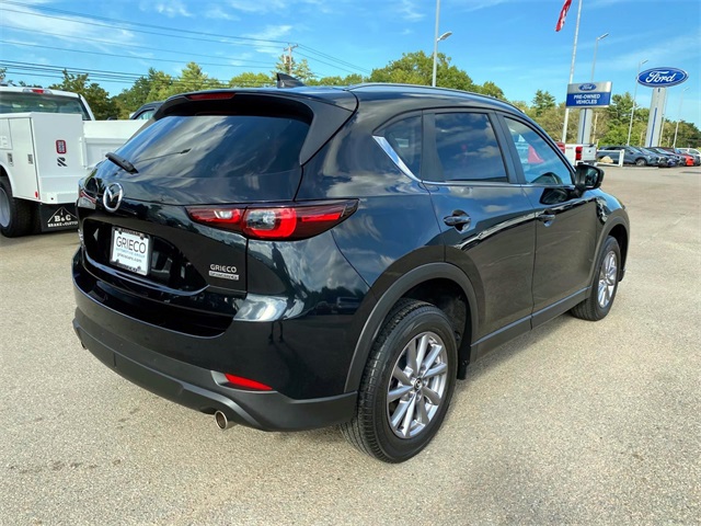 2023 Mazda CX-5 2.5 S Preferred photo 3