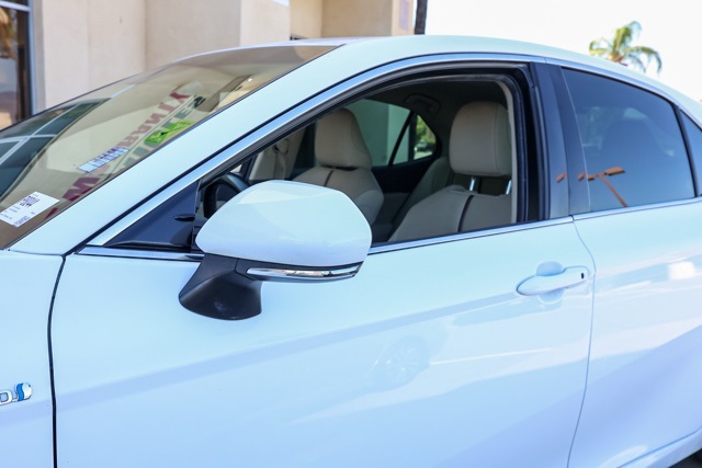 2018 Toyota Camry Hybrid XLE photo 10