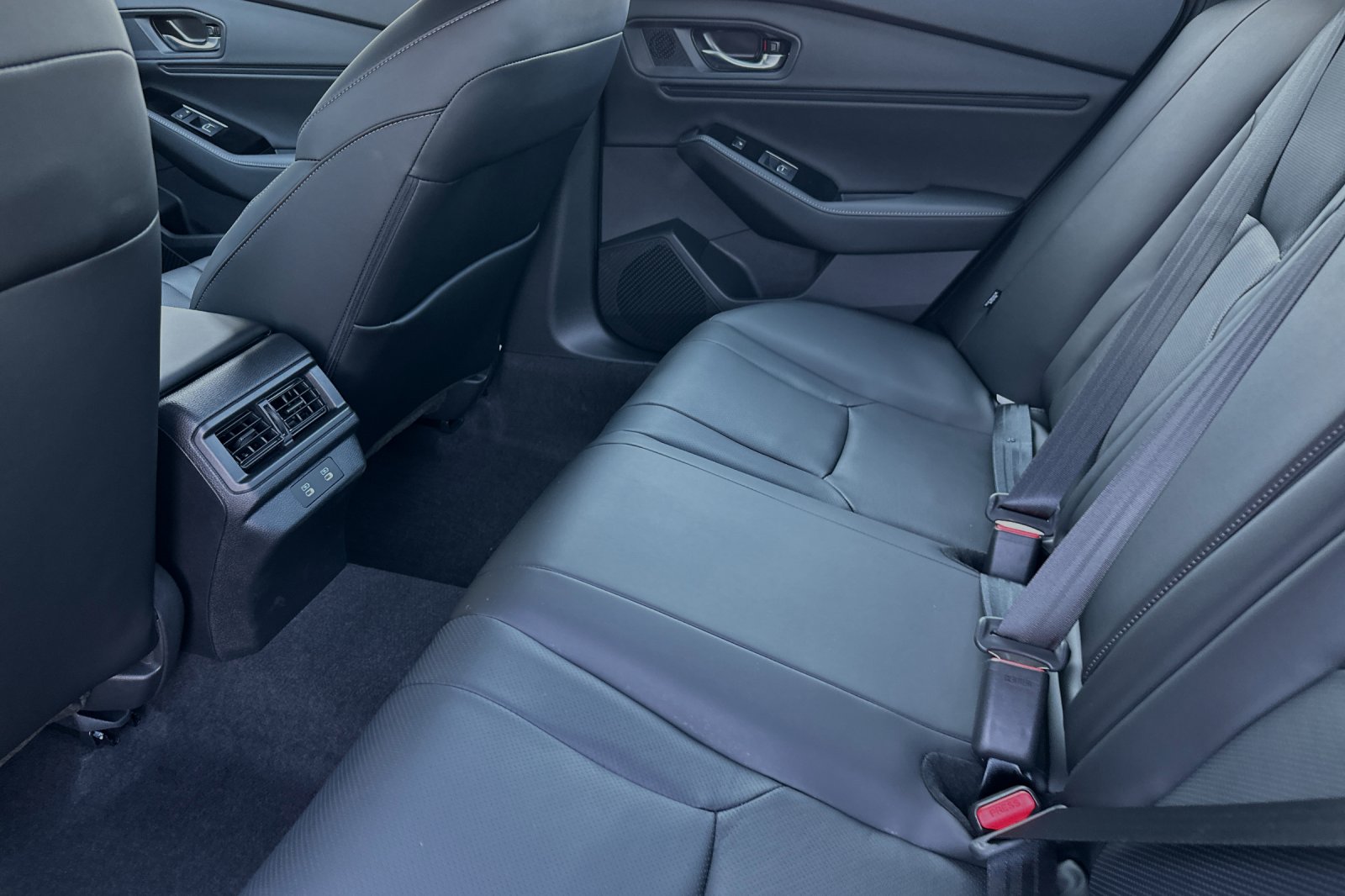 2025 Honda Accord Hybrid Touring photo 12