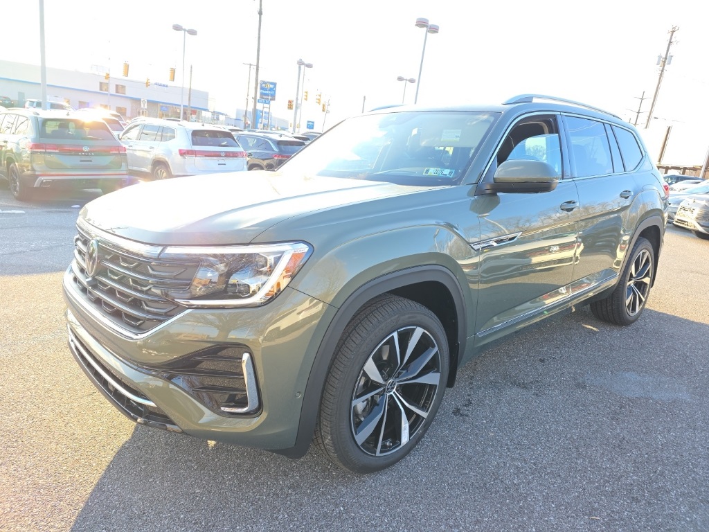 2026 Volkswagen Atlas SEL Premium R-Line's photo