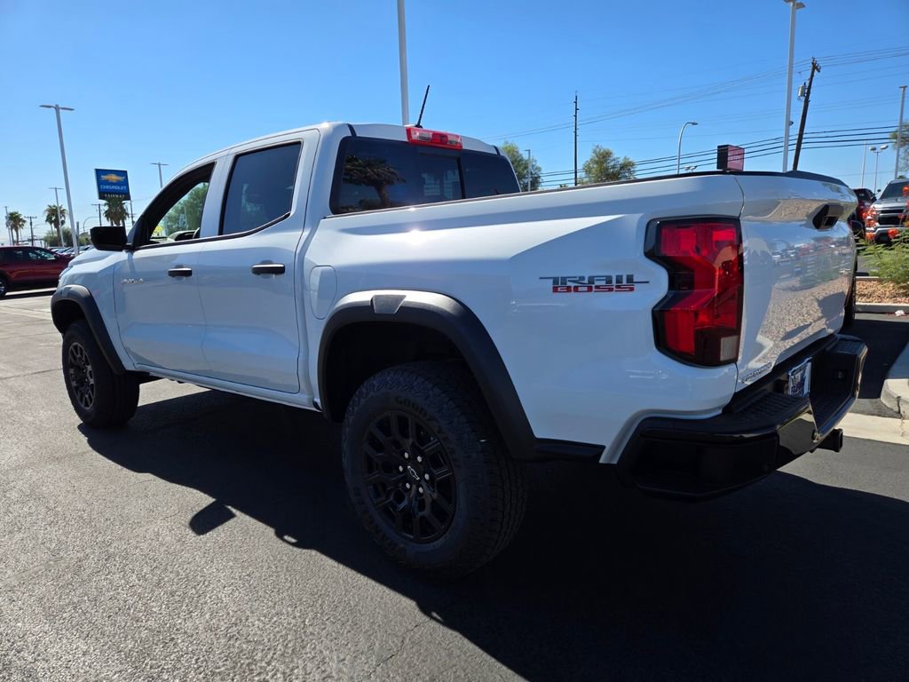 2026 Chevrolet Colorado Trail Boss photo 2