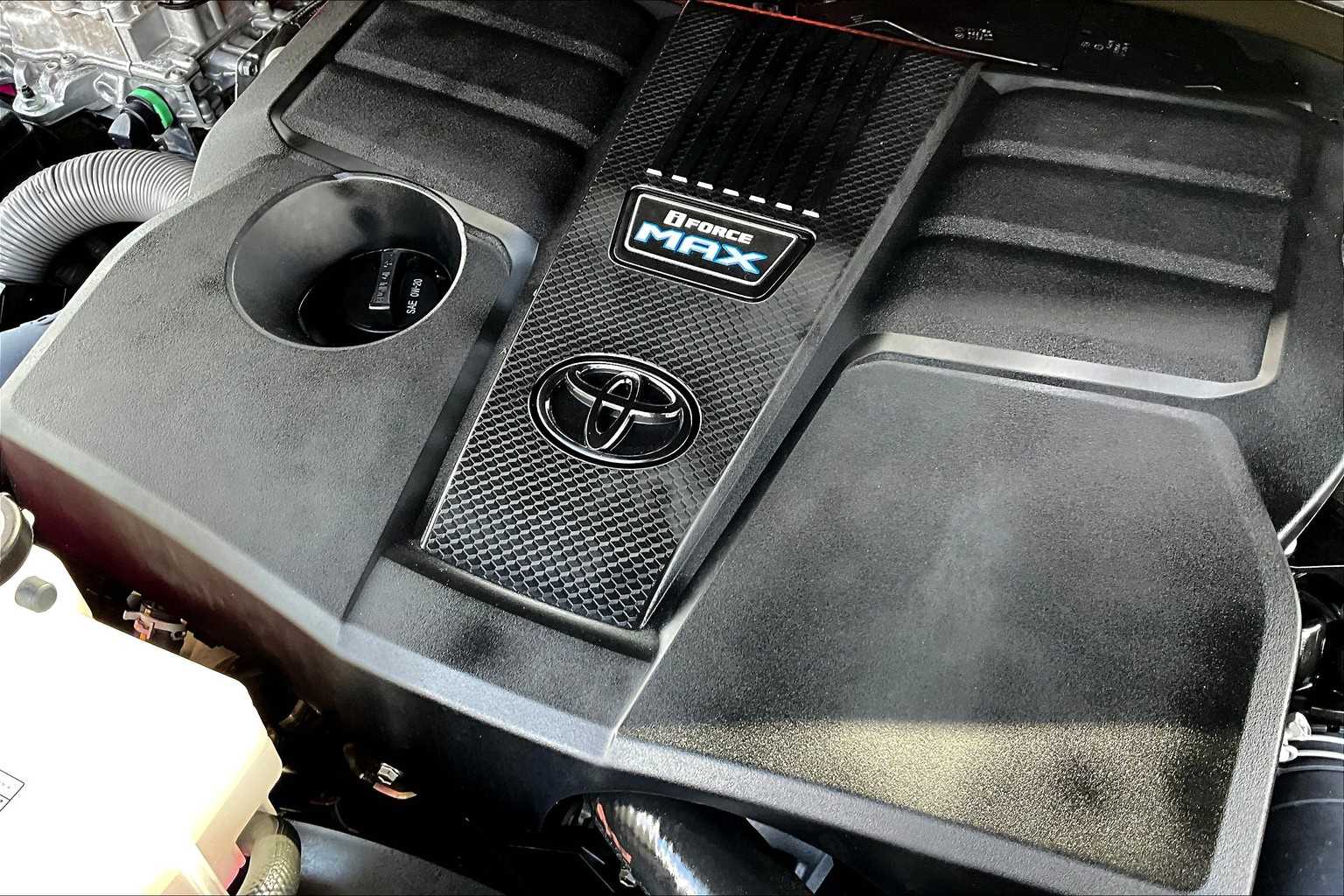 2024 Toyota Tundra Limited CrewMax photo 30