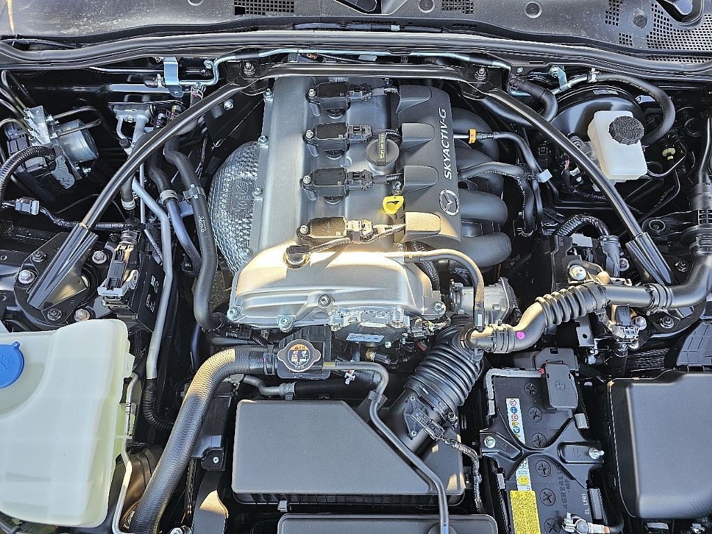 2025 Mazda MX-5 Miata Miata Grand Touring photo 9