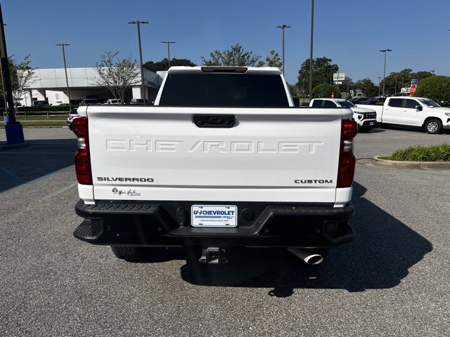 2024 Chevrolet Silverado 2500HD Custom photo 4