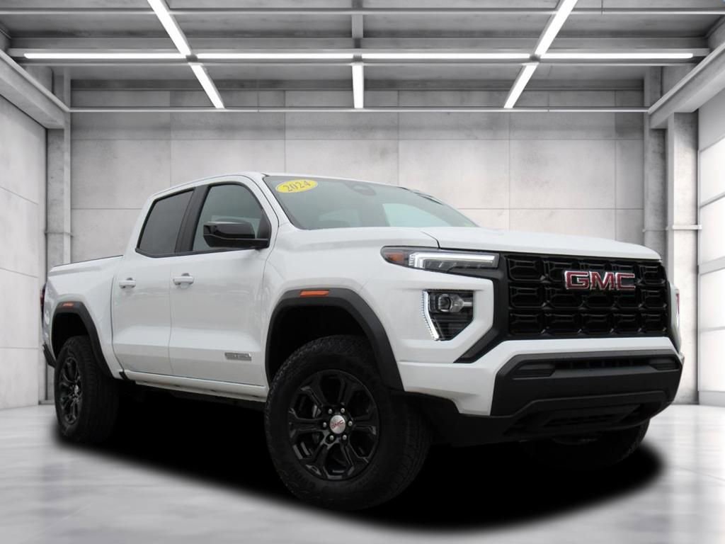 2024 GMC Canyon Elevation's photo