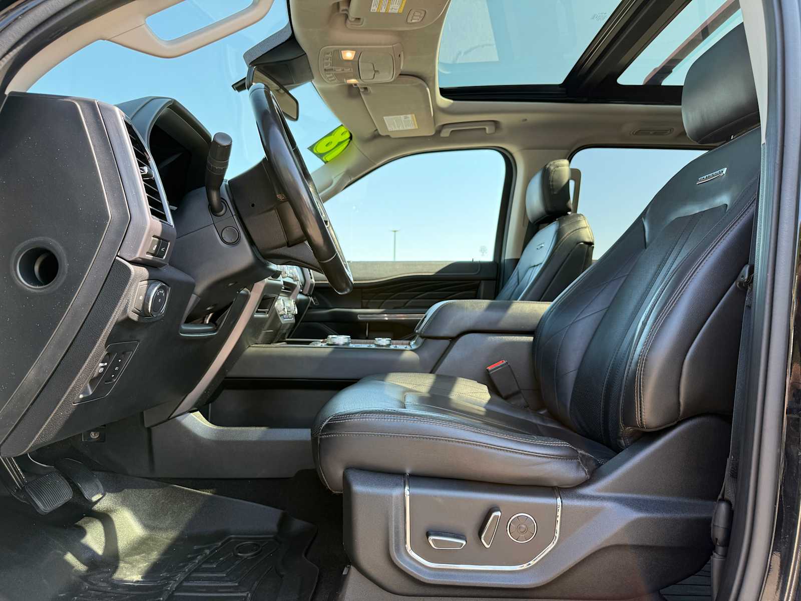 2018 Ford Expedition Platinum photo 20