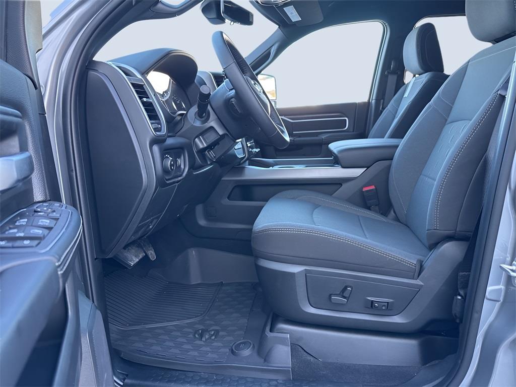 2024 Ram 2500 Big Horn photo 11