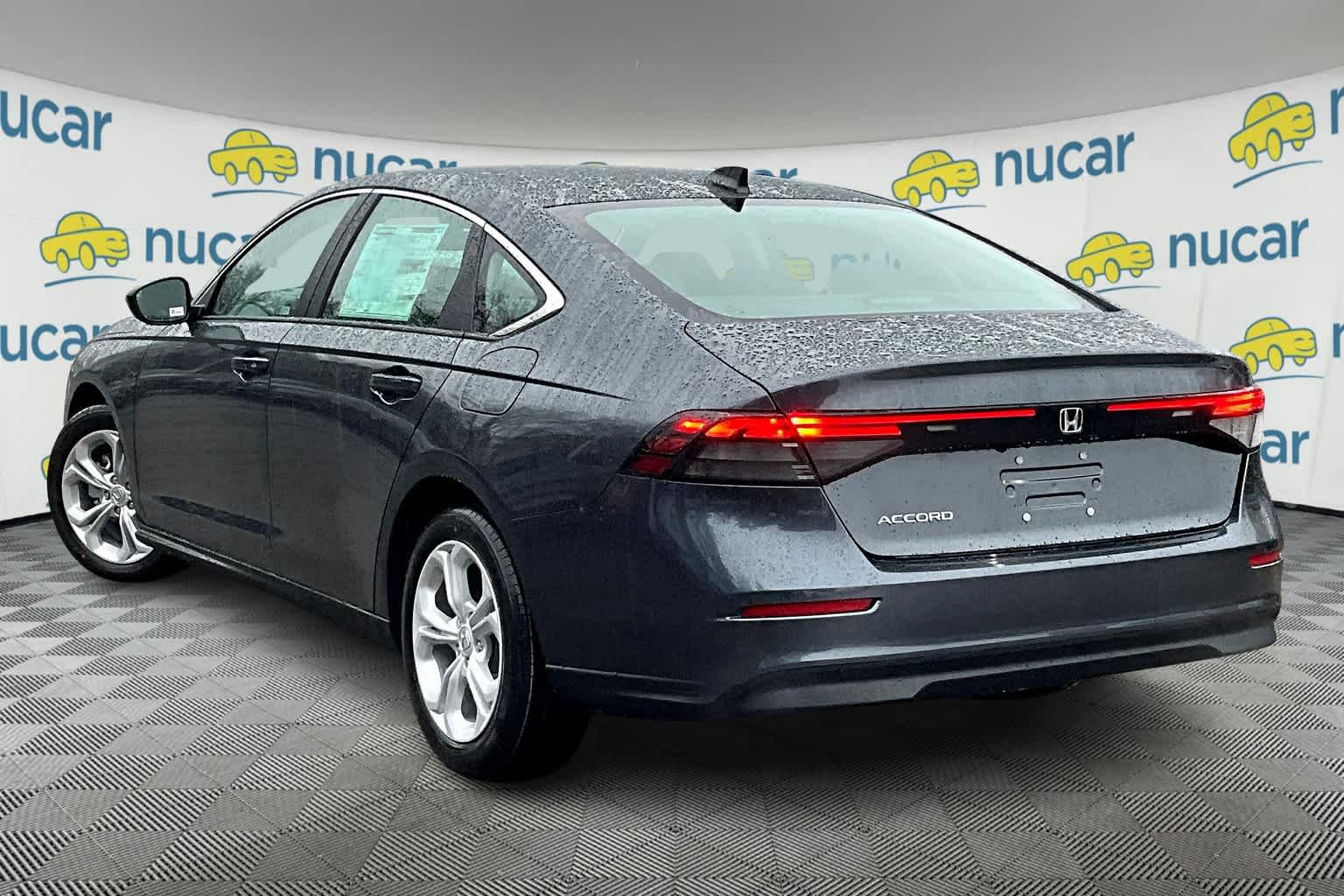 2025 Honda Accord LX photo 4