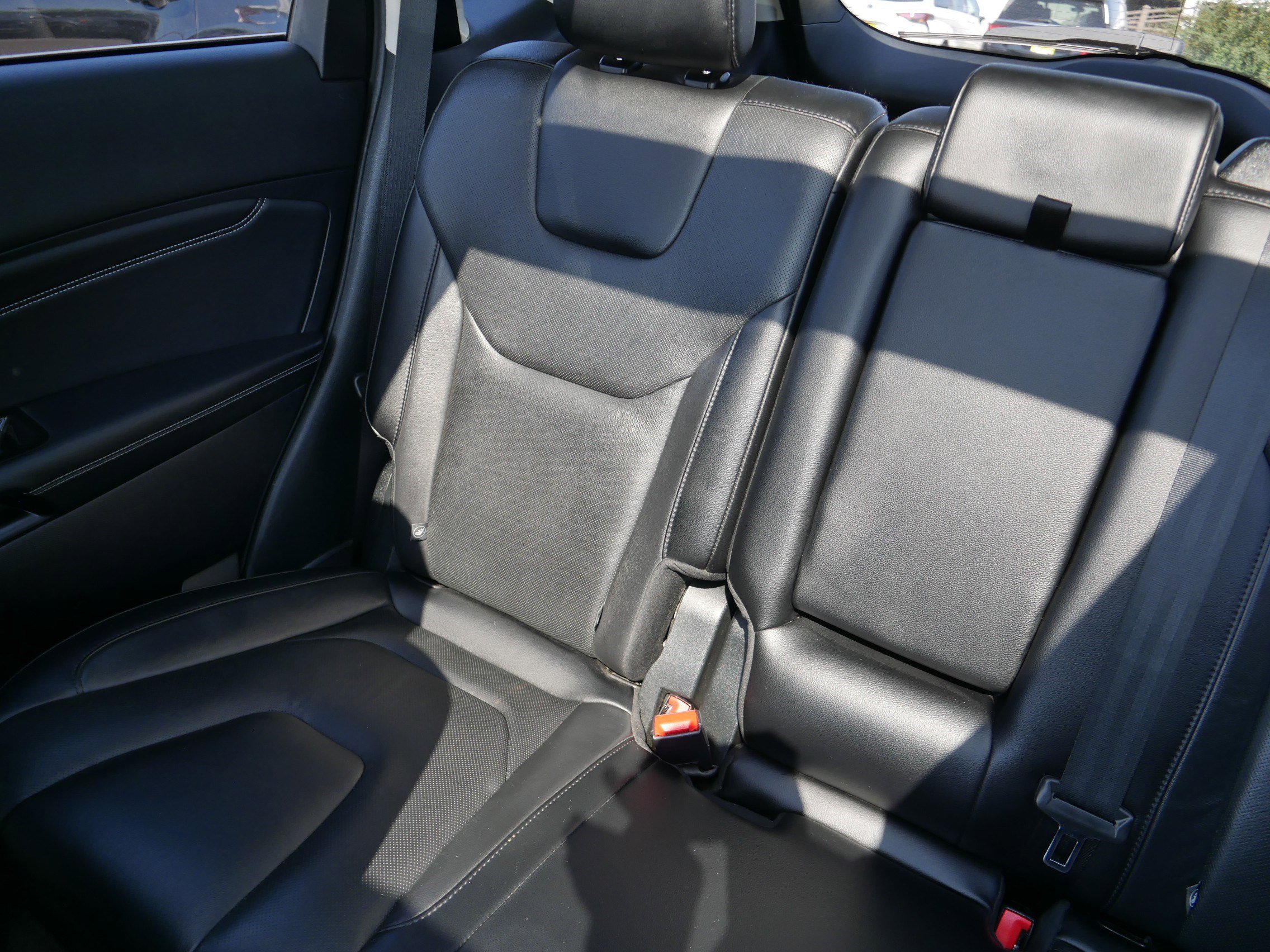 2019 Ford Edge Titanium photo 10