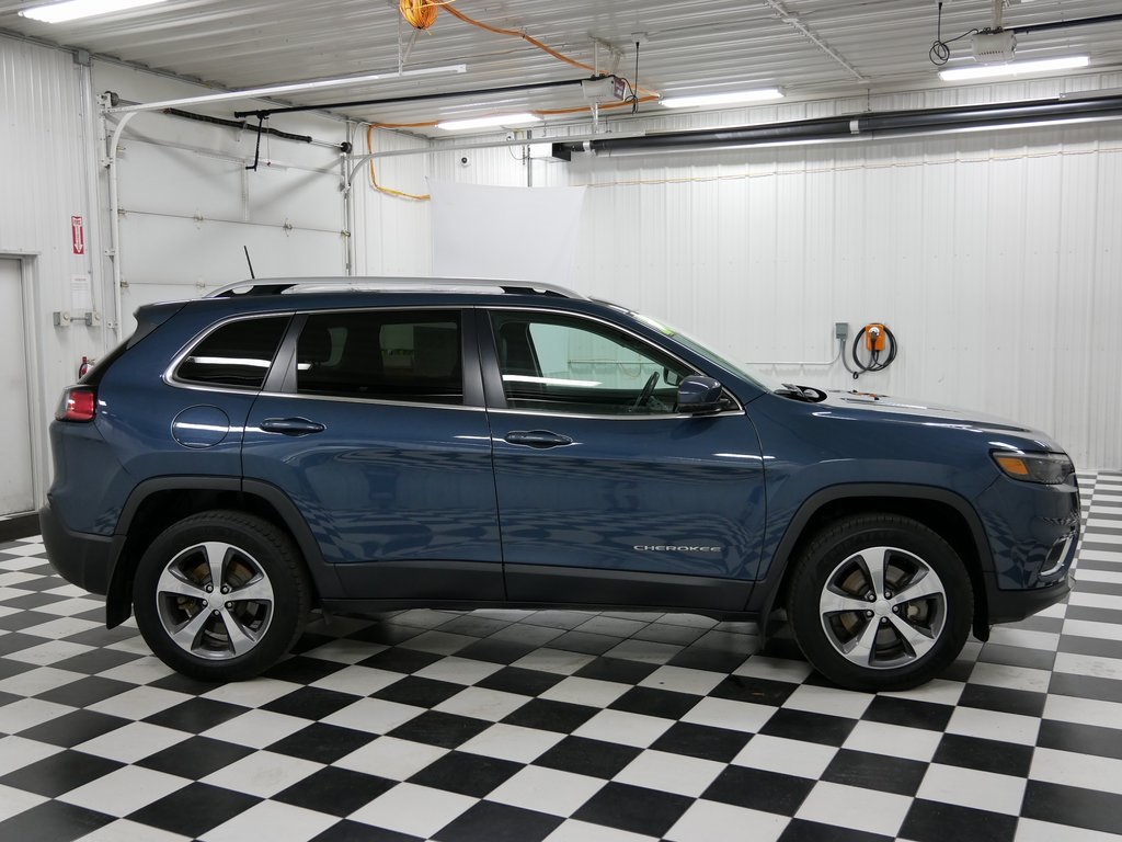 Used 2020 Jeep Cherokee Limited with VIN 1C4PJMDNXLD546231 for sale in Rochester, Minnesota