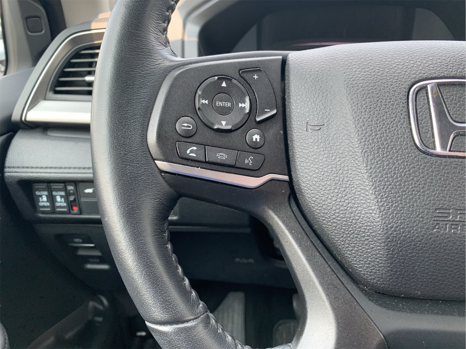 2023 Honda Odyssey EX-L photo 13