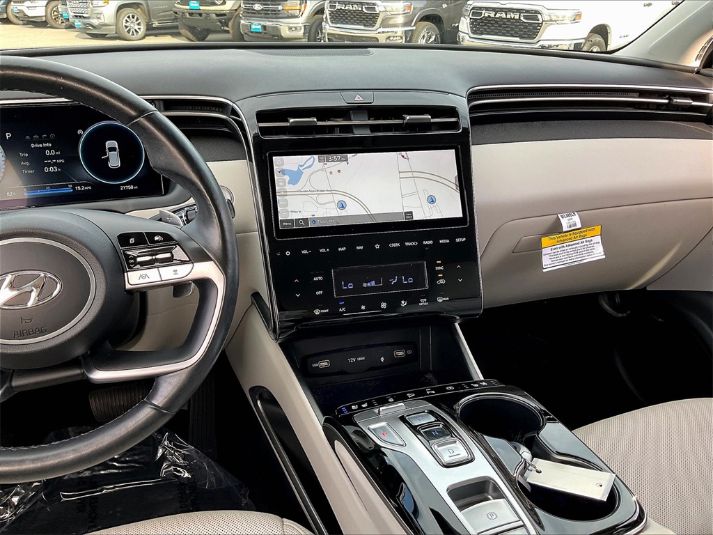 2022 Hyundai Tucson Limited photo 16