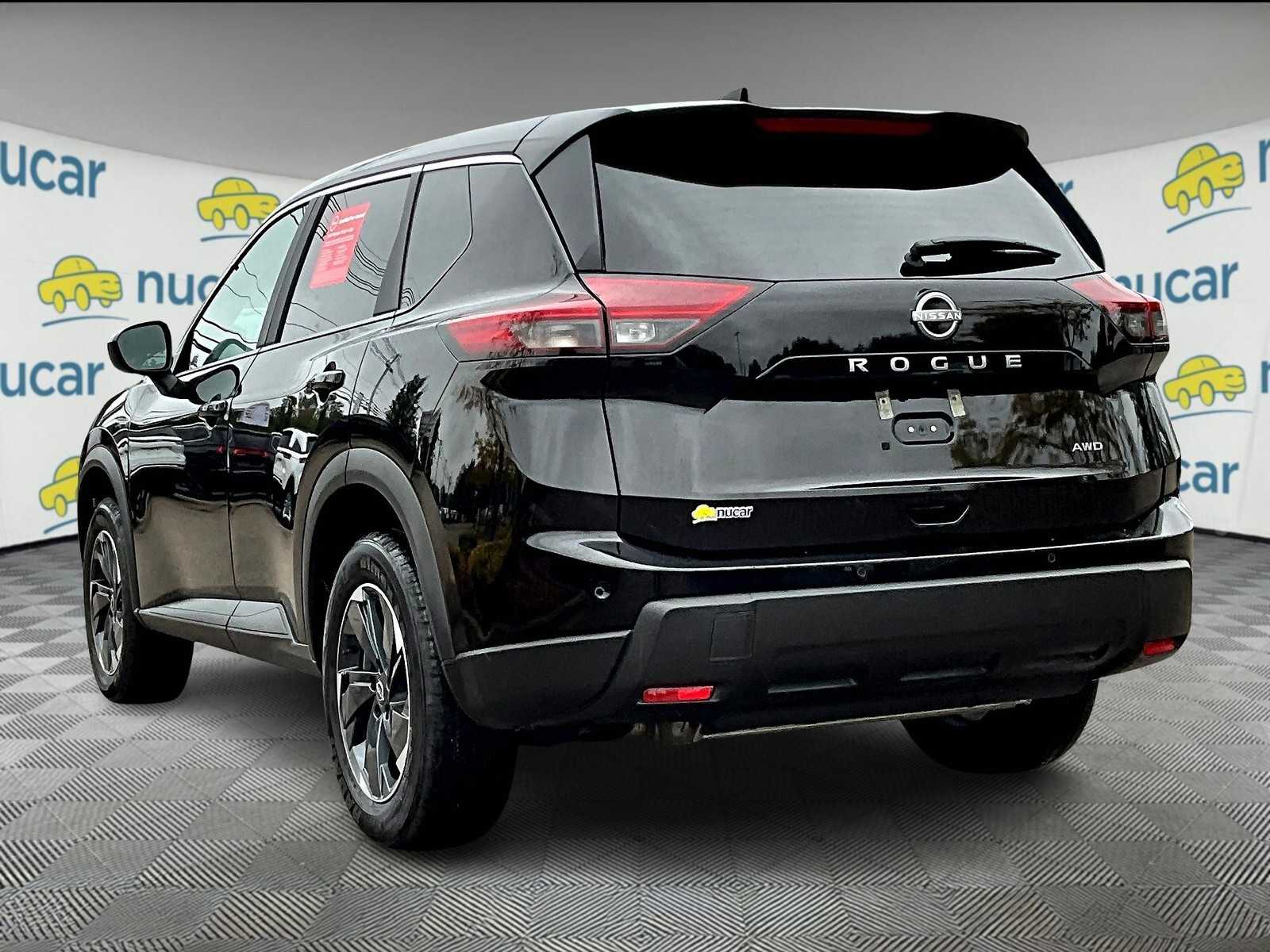 2025 Nissan Rogue SV photo 4