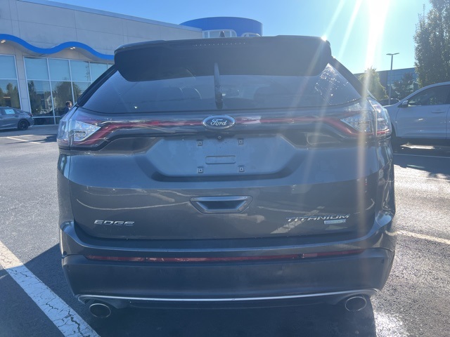 2018 Ford Edge Titanium photo 3