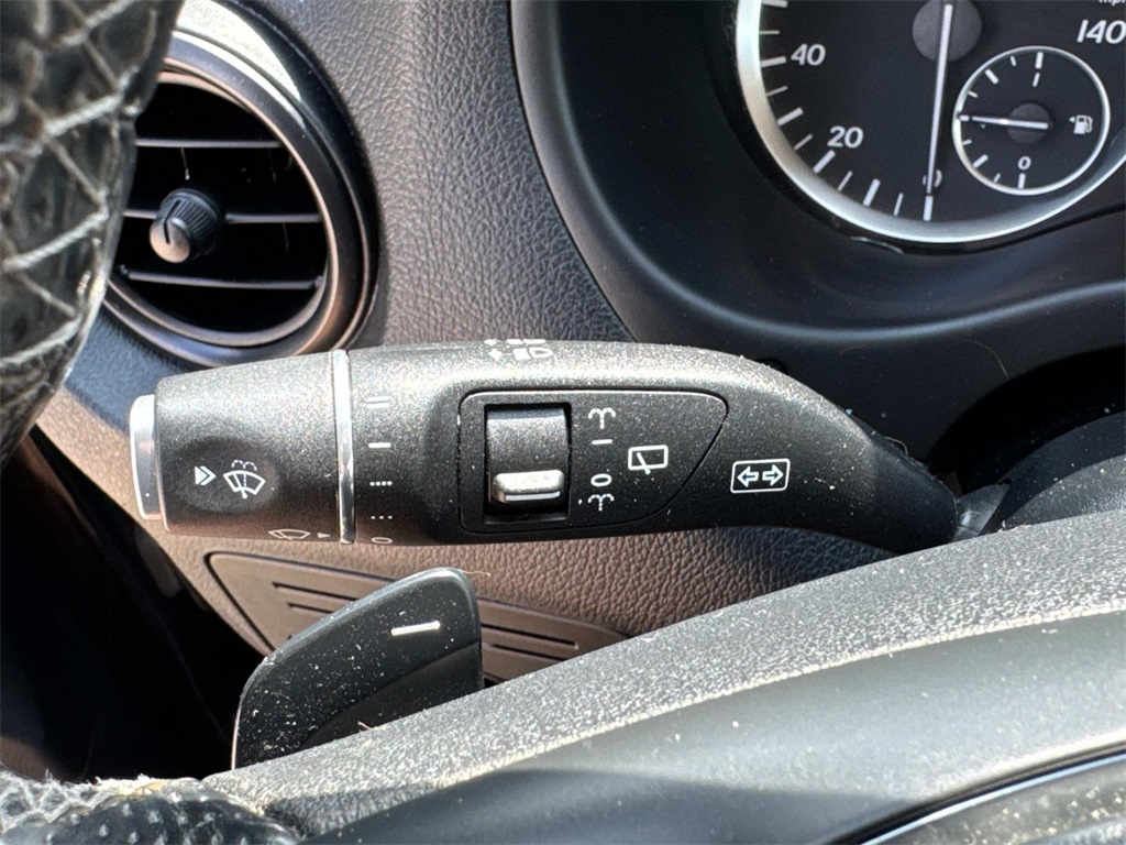 2018 Mercedes Benz Metris Passenger photo 32