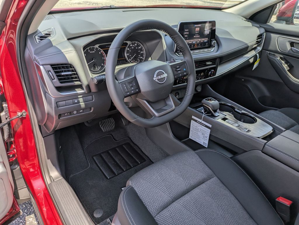 2026 Nissan Rogue SV photo 11